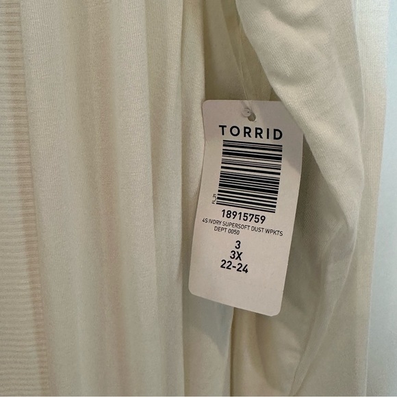 Torrid Ivory Super Soft Long Knit Duster Cardigan with Pockets Size 3 NWT - Picture 5 of 5